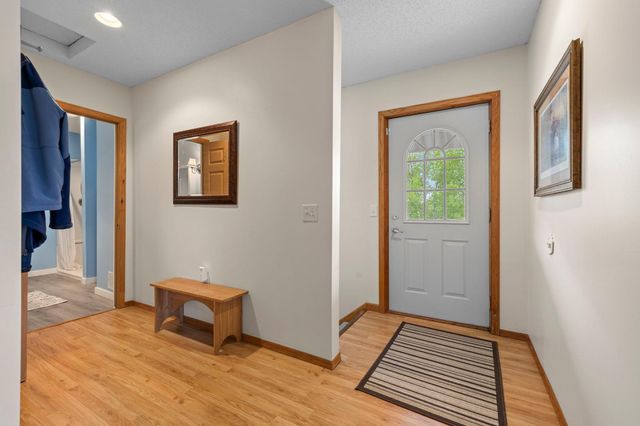 31789 Lakeway Drive NE, Cambridge, MN 55008