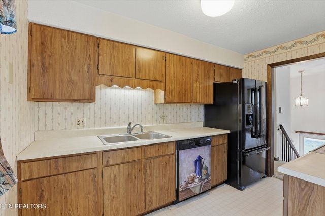 1716 Campfire Drive, Knoxville, TN 37931