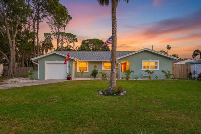 1667 N DAKOTA AVENUE NE, St Petersburg, FL 33703