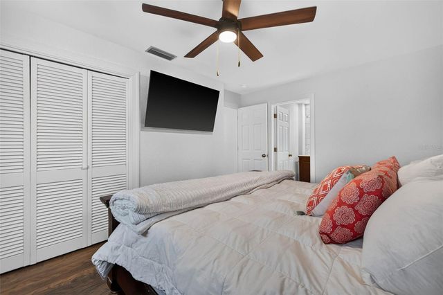 1667 N DAKOTA AVENUE NE, St Petersburg, FL 33703