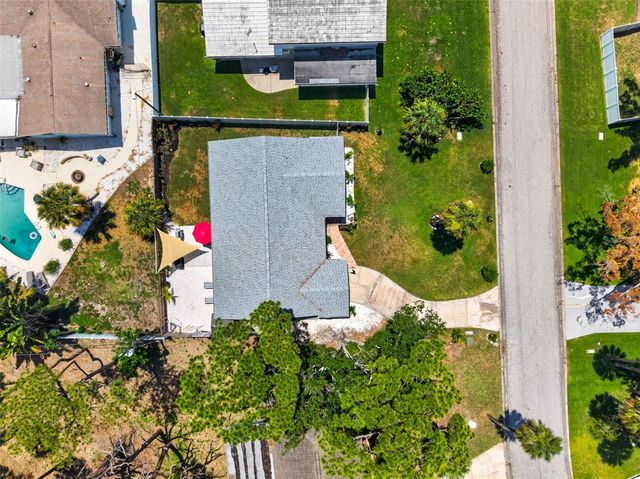 1667 N DAKOTA AVENUE NE, St Petersburg, FL 33703