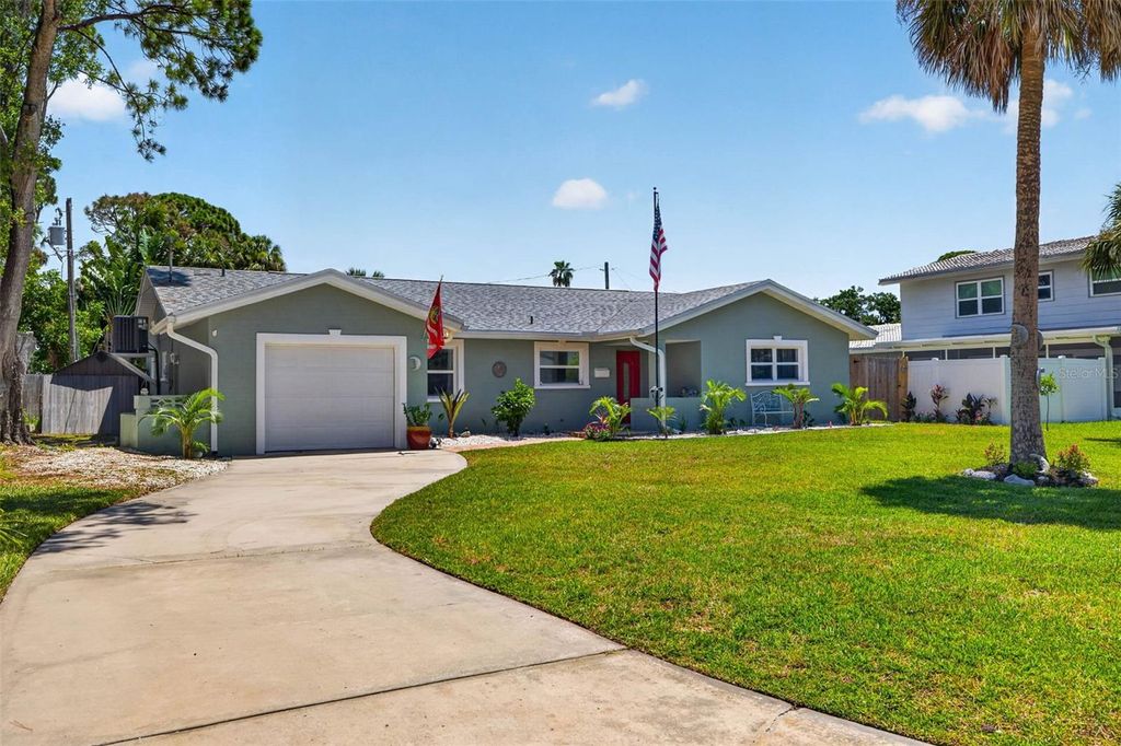 1667 N DAKOTA AVENUE NE, St Petersburg, FL 33703