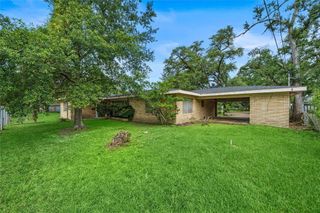 202 Avenue J, Conroe, TX 77301