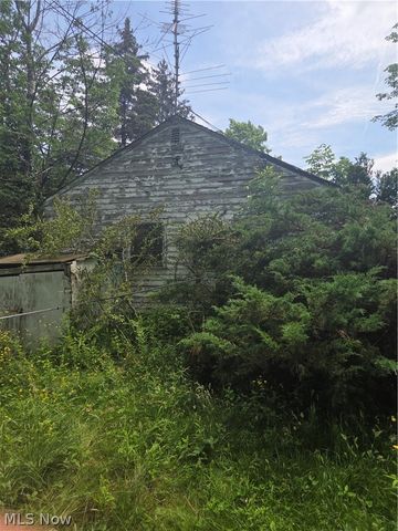 1344 Dunedin Avenue, Madison, OH 44057