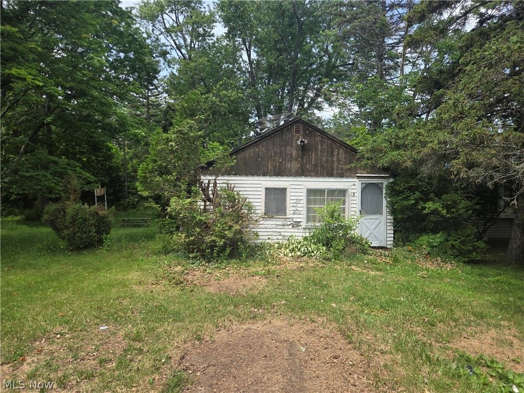 1344 Dunedin Avenue, Madison, OH 44057