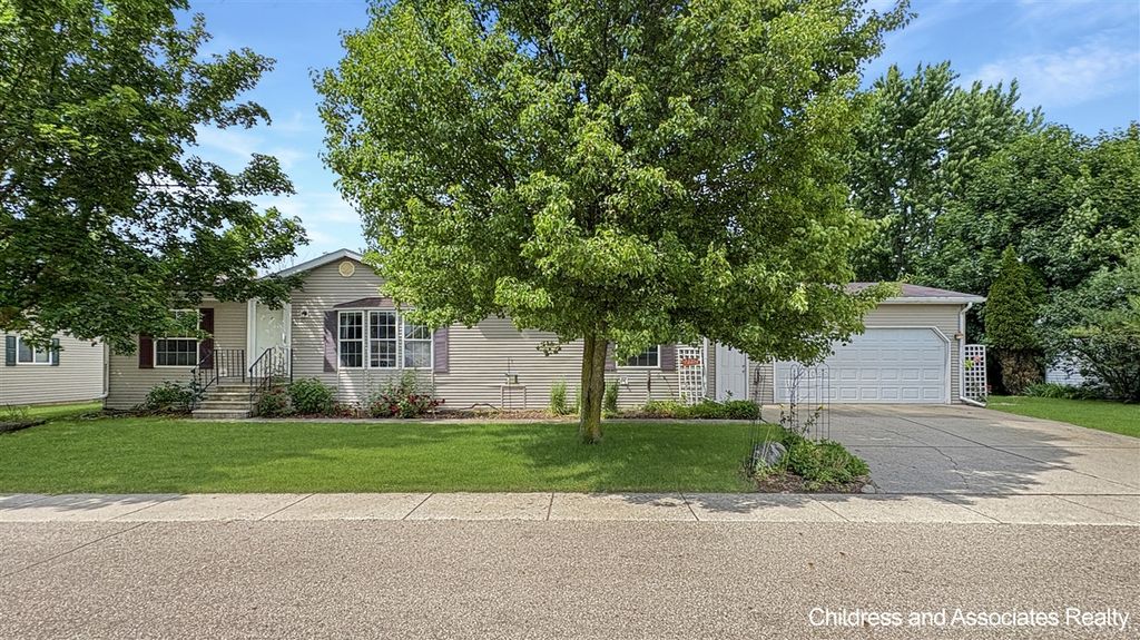 7225 Equine Lane, Caledonia, MI 49316