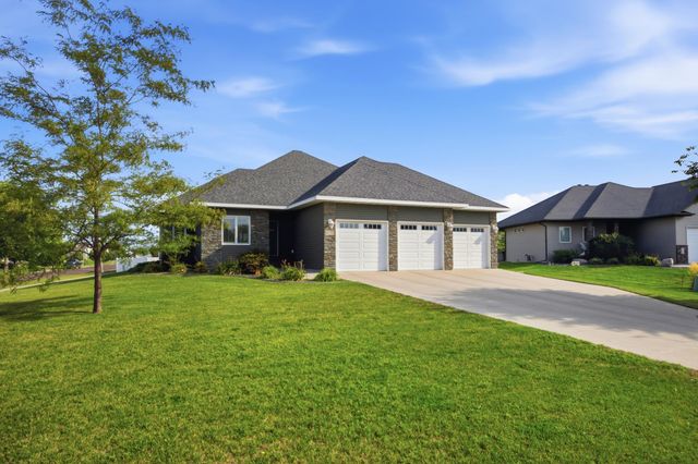 6132 14th Street S, Fargo, ND 58104