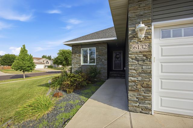 6132 14th Street S, Fargo, ND 58104