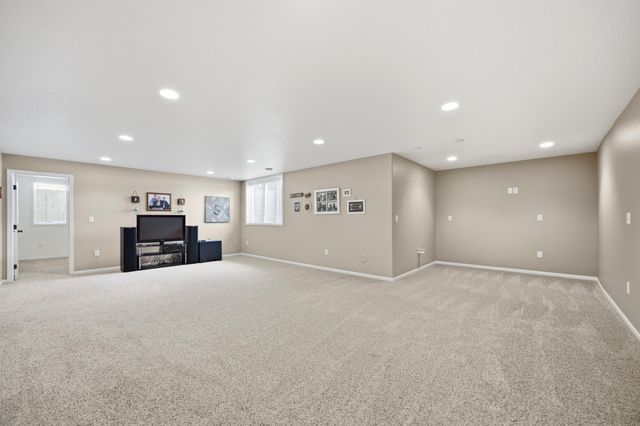 6132 14th Street S, Fargo, ND 58104