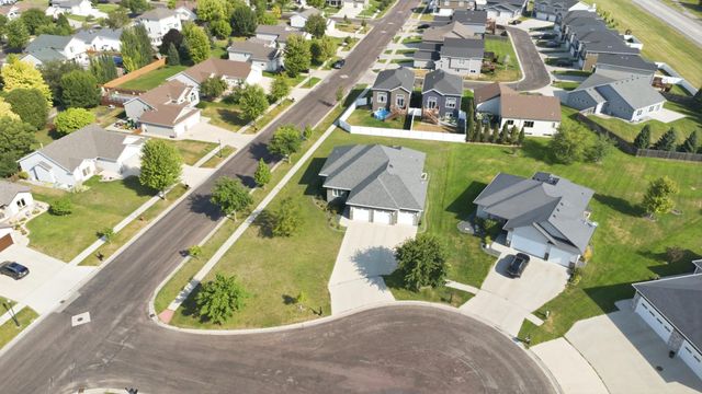 6132 14th Street S, Fargo, ND 58104