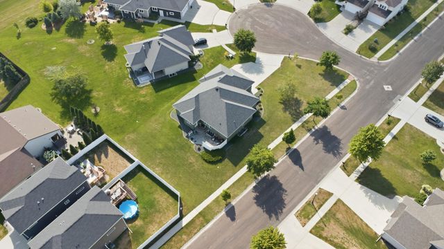 6132 14th Street S, Fargo, ND 58104