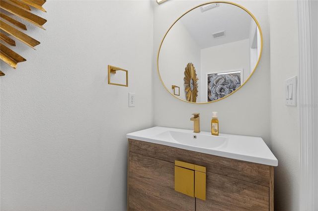 415 ISLEBAY DRIVE, Apollo Beach, FL 33572