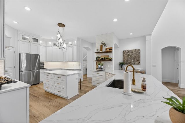 415 ISLEBAY DRIVE, Apollo Beach, FL 33572