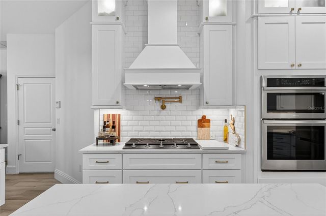 415 ISLEBAY DRIVE, Apollo Beach, FL 33572