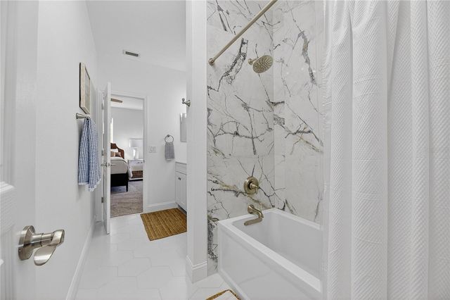 415 ISLEBAY DRIVE, Apollo Beach, FL 33572