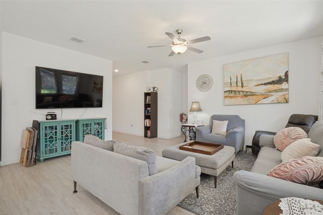 437 Ridge Drive, Justin, TX 76247