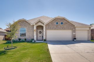437 Ridge Drive, Justin, TX 76247