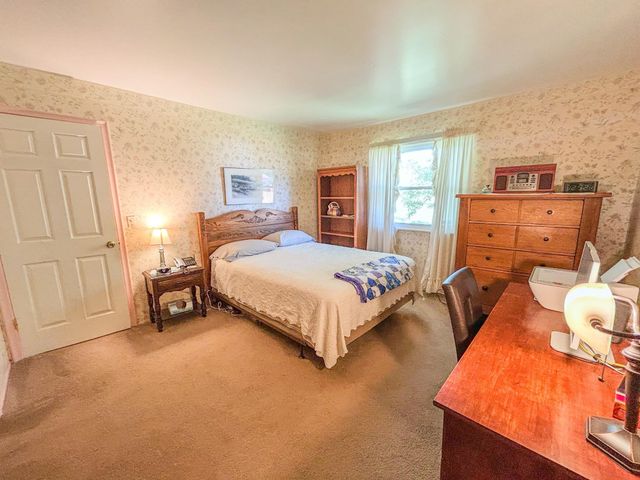 5426 Meadowcrest Drive, Flint, MI 48532