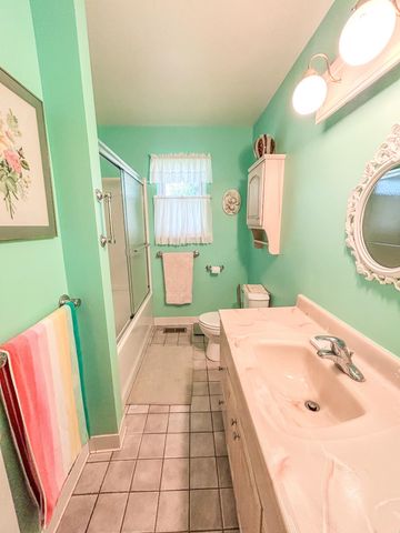 5426 Meadowcrest Drive, Flint, MI 48532