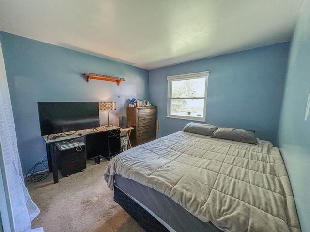 5426 Meadowcrest Drive, Flint, MI 48532