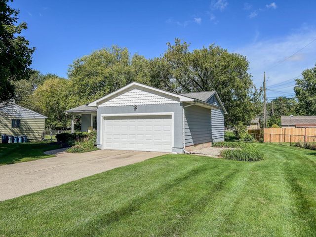 5426 Meadowcrest Drive, Flint, MI 48532