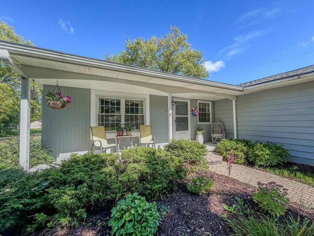 5426 Meadowcrest Drive, Flint, MI 48532