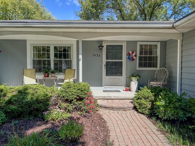 5426 Meadowcrest Drive, Flint, MI 48532