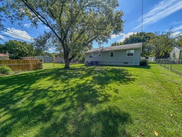 5426 Meadowcrest Drive, Flint, MI 48532