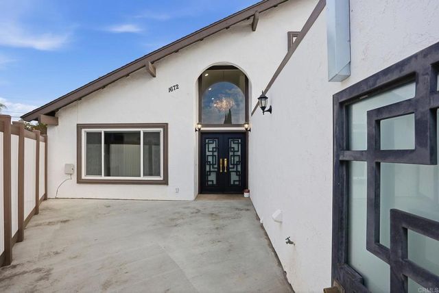 1668 1672 Spanish Oak Pl, El Cajon, CA 92019