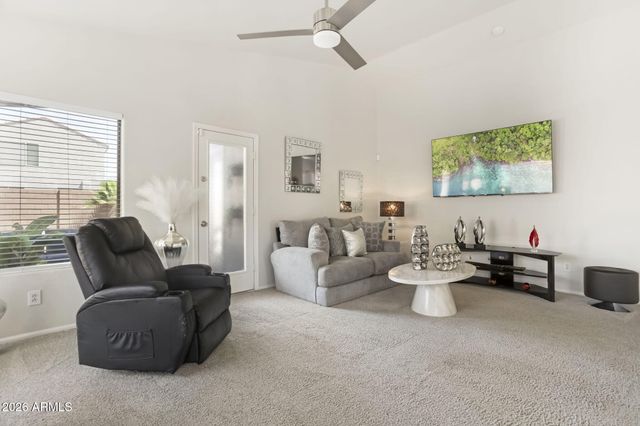 42596 W BUNKER Drive, Maricopa, AZ 85138