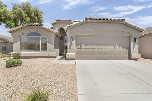 42596 W BUNKER Drive, Maricopa, AZ 85138