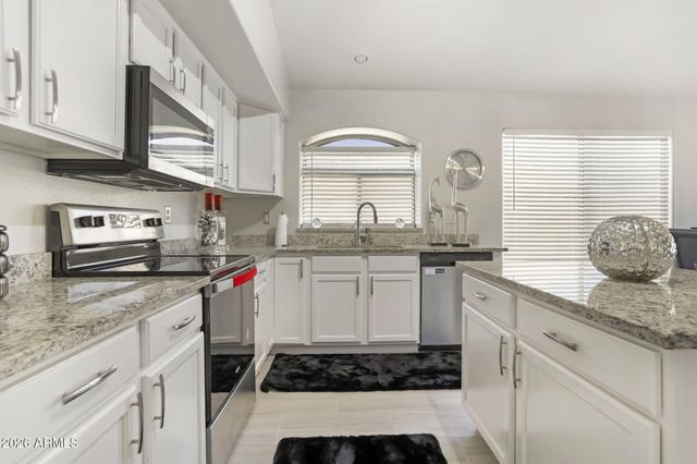 42596 W BUNKER Drive, Maricopa, AZ 85138