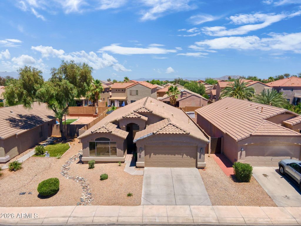 42596 W BUNKER Drive, Maricopa, AZ 85138
