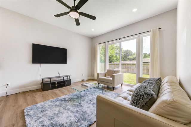 6835 Weston Street A, Houston, TX 77021