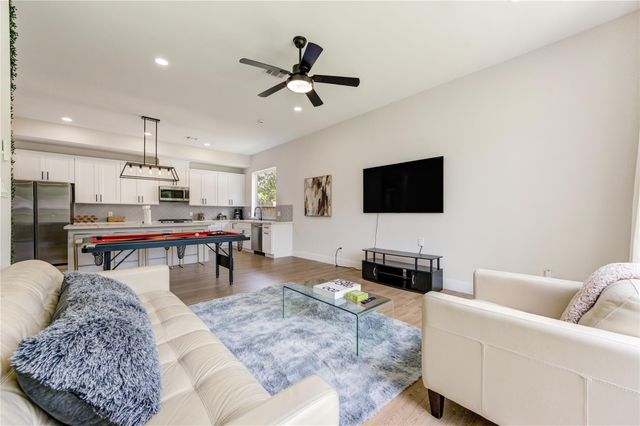 6835 Weston Street A, Houston, TX 77021