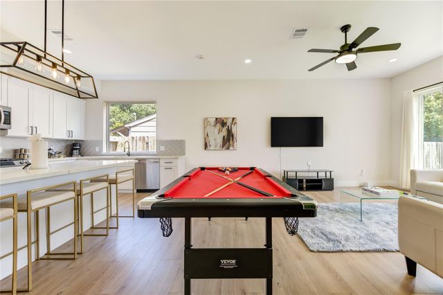 6835 Weston Street A, Houston, TX 77021