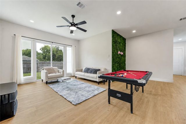 6835 Weston Street A, Houston, TX 77021