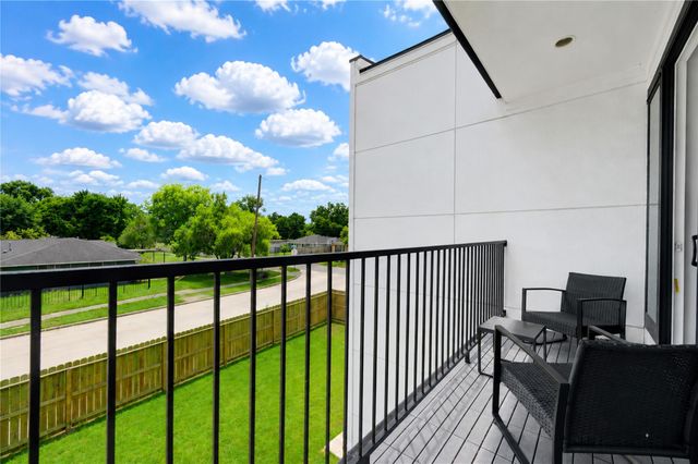 6835 Weston Street A, Houston, TX 77021