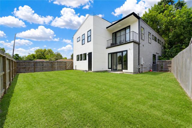 6835 Weston Street A, Houston, TX 77021