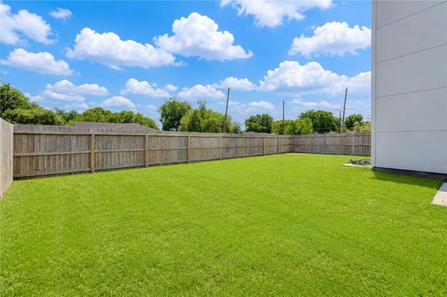 6835 Weston Street A, Houston, TX 77021