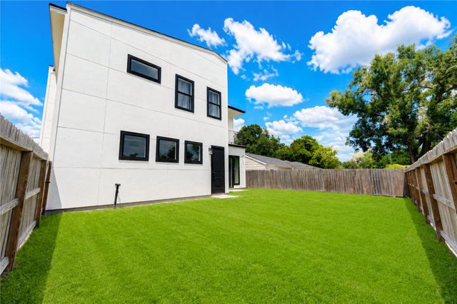 6835 Weston Street A, Houston, TX 77021