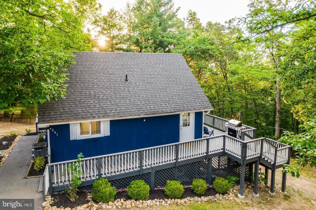 241 WILDCAT DR, Front Royal, VA 22630