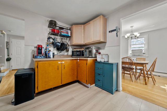 18 Thompson Ln, Lynn, MA 01904