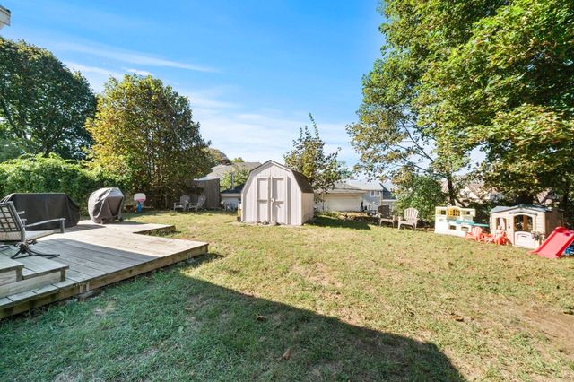 18 Thompson Ln, Lynn, MA 01904