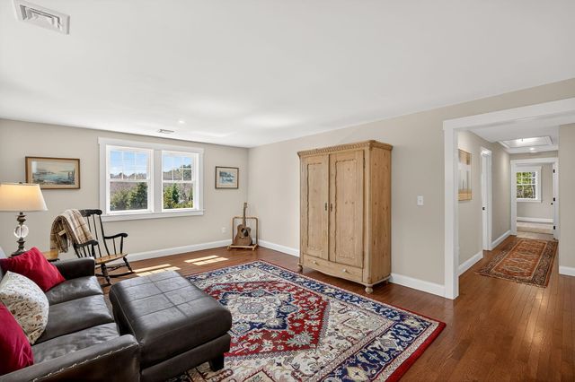 176 Bumps River RD Road, Osterville, MA 02655