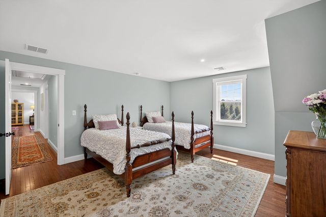 176 Bumps River RD Road, Osterville, MA 02655