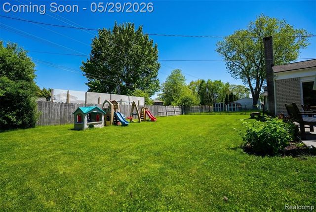8941 Bristol Court, Ypsilanti, MI 48198