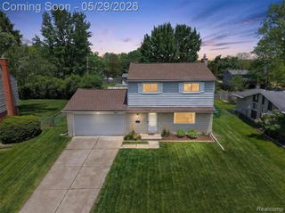 8941 Bristol Court, Ypsilanti, MI 48198