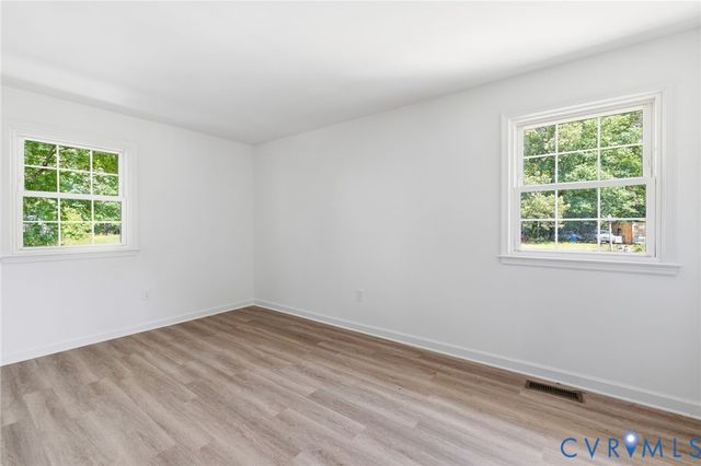 5820 Osterbind Ln, Chesterfield, VA 23237