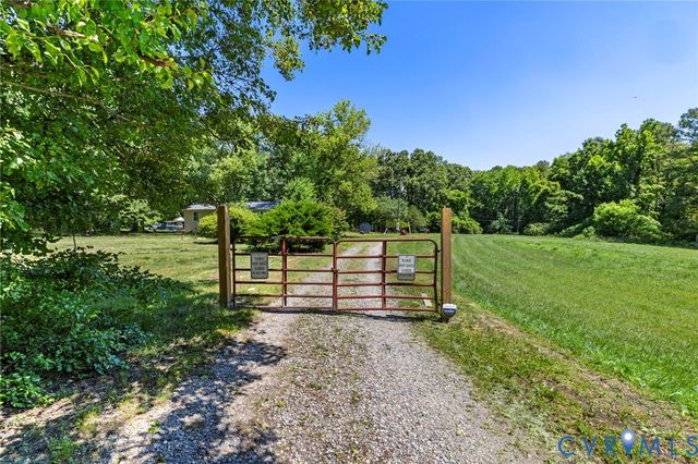 5820 Osterbind Ln, Chesterfield, VA 23237